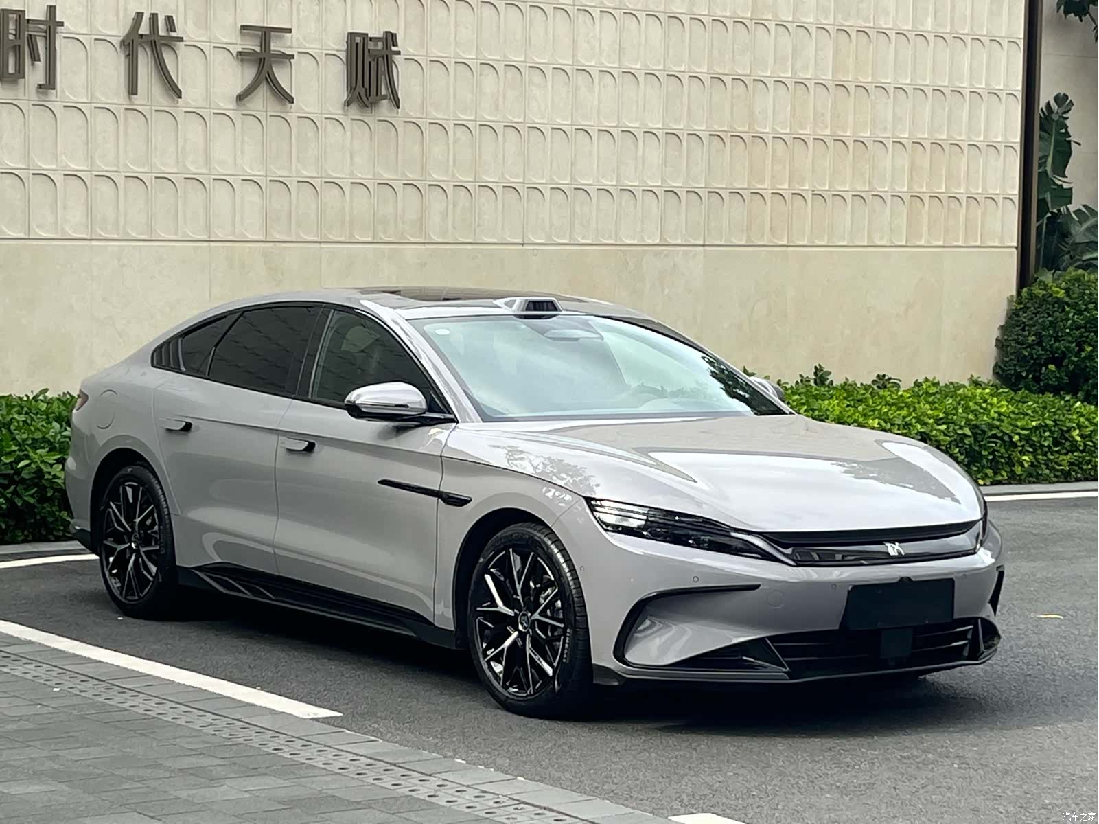 BYD Han, 2025 3