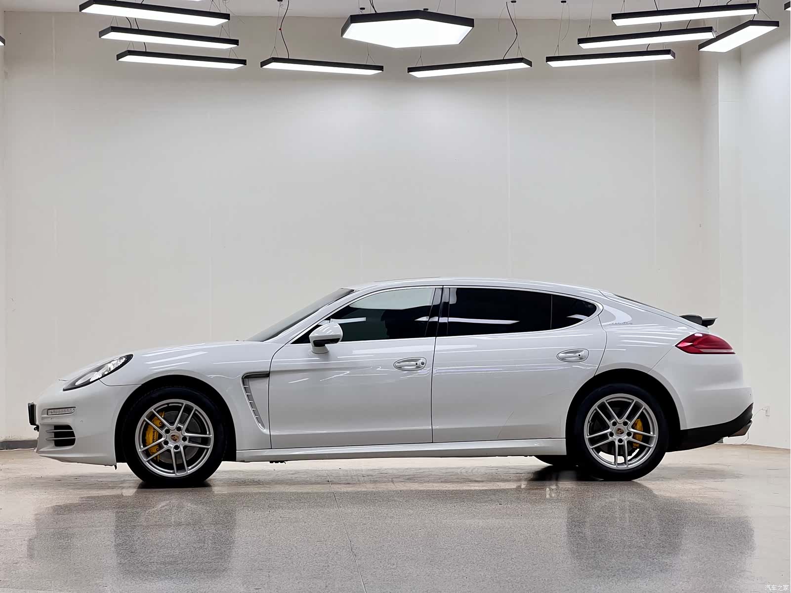 Porsche Panamera, 2015 4