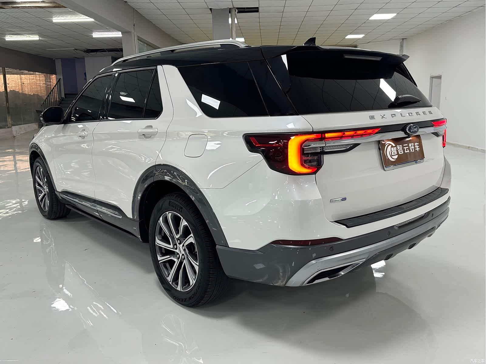 Ford Explorer, 2023 7