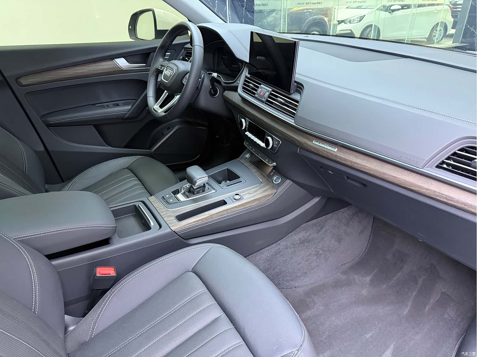 Audi Q5L, 2024 15