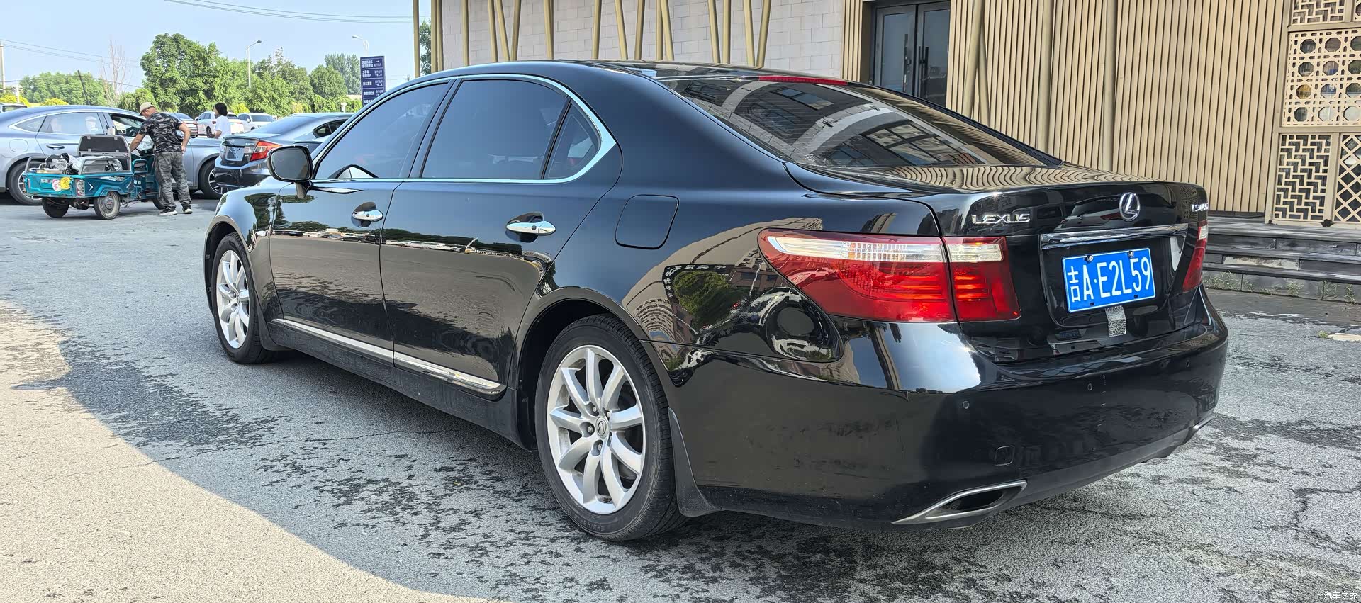 Lexus LS, 2008 9