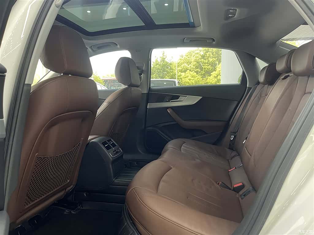 Audi A4L, 2018 9