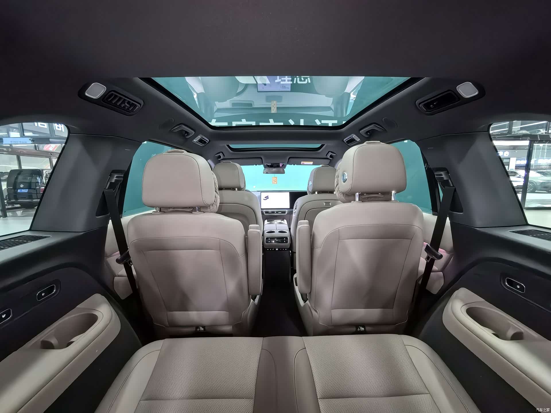 Li Auto L8, 2025 10