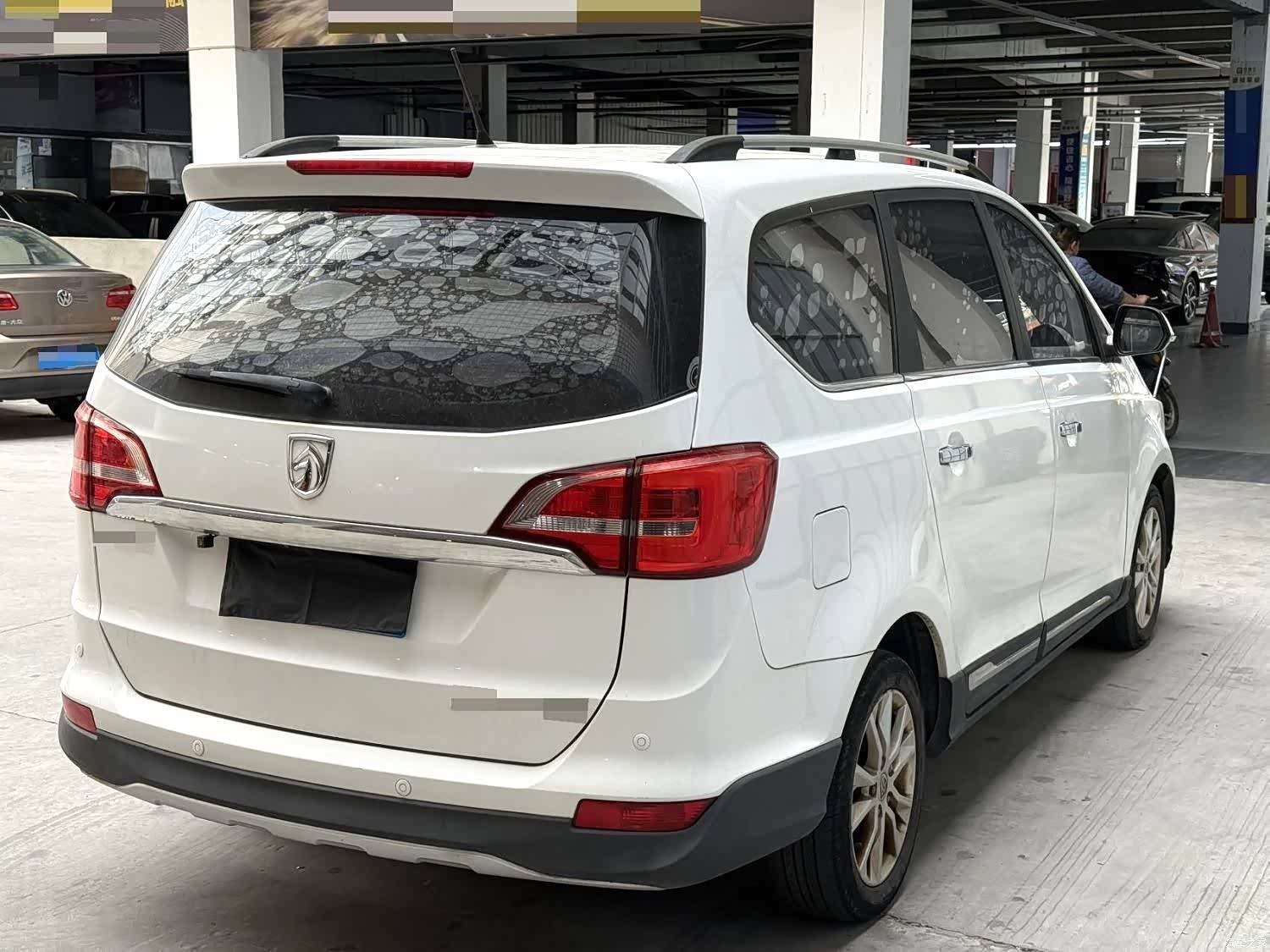 Wuling 730, 2016 3