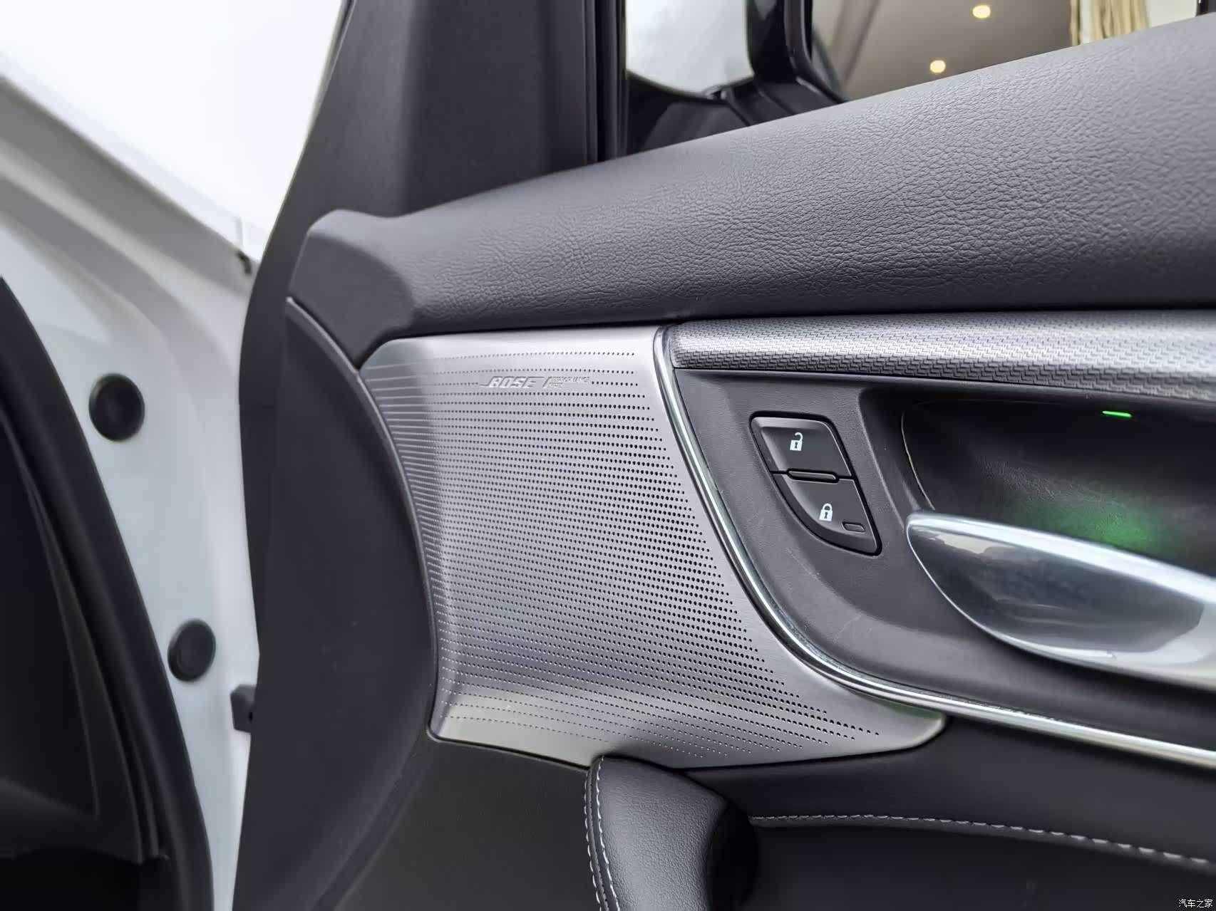 Cadillac CT5, 2022 8