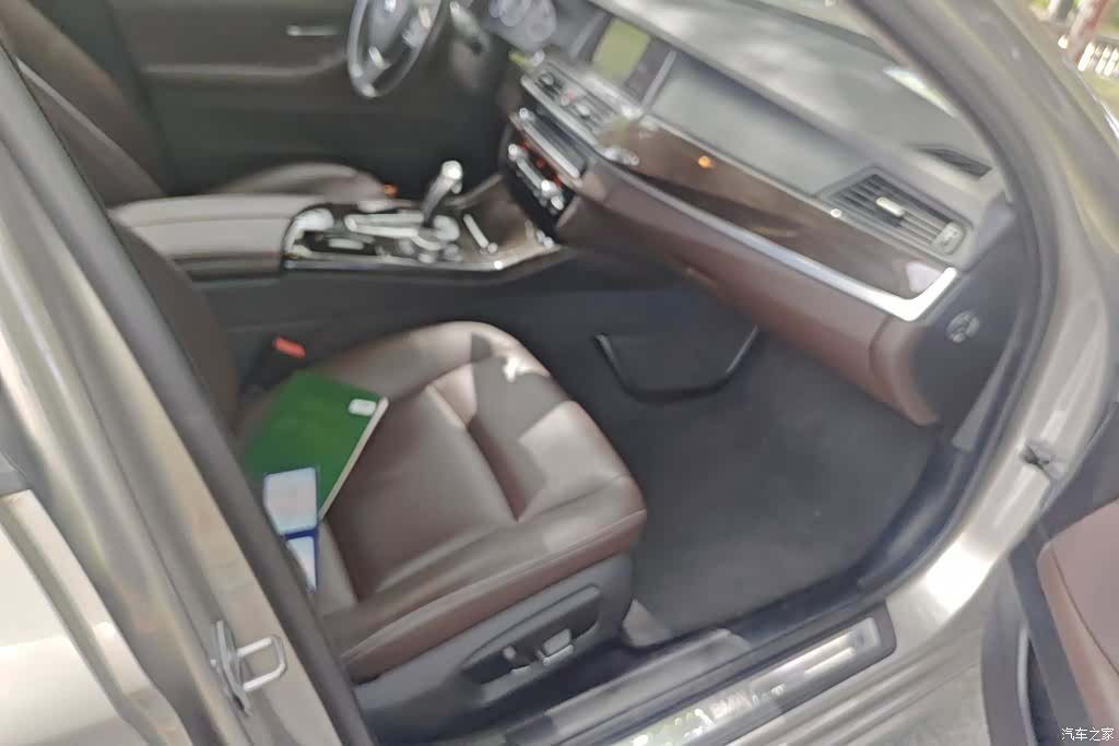 BMW 5 Series, 2018 8