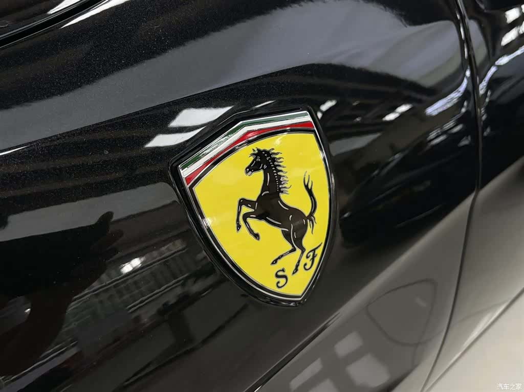 Ferrari GTC4Lus, 2019 4
