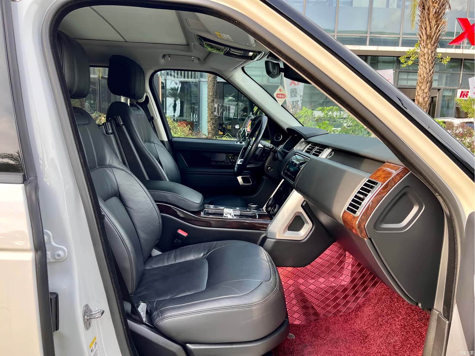 Land Rover Range Rover, 2020 11