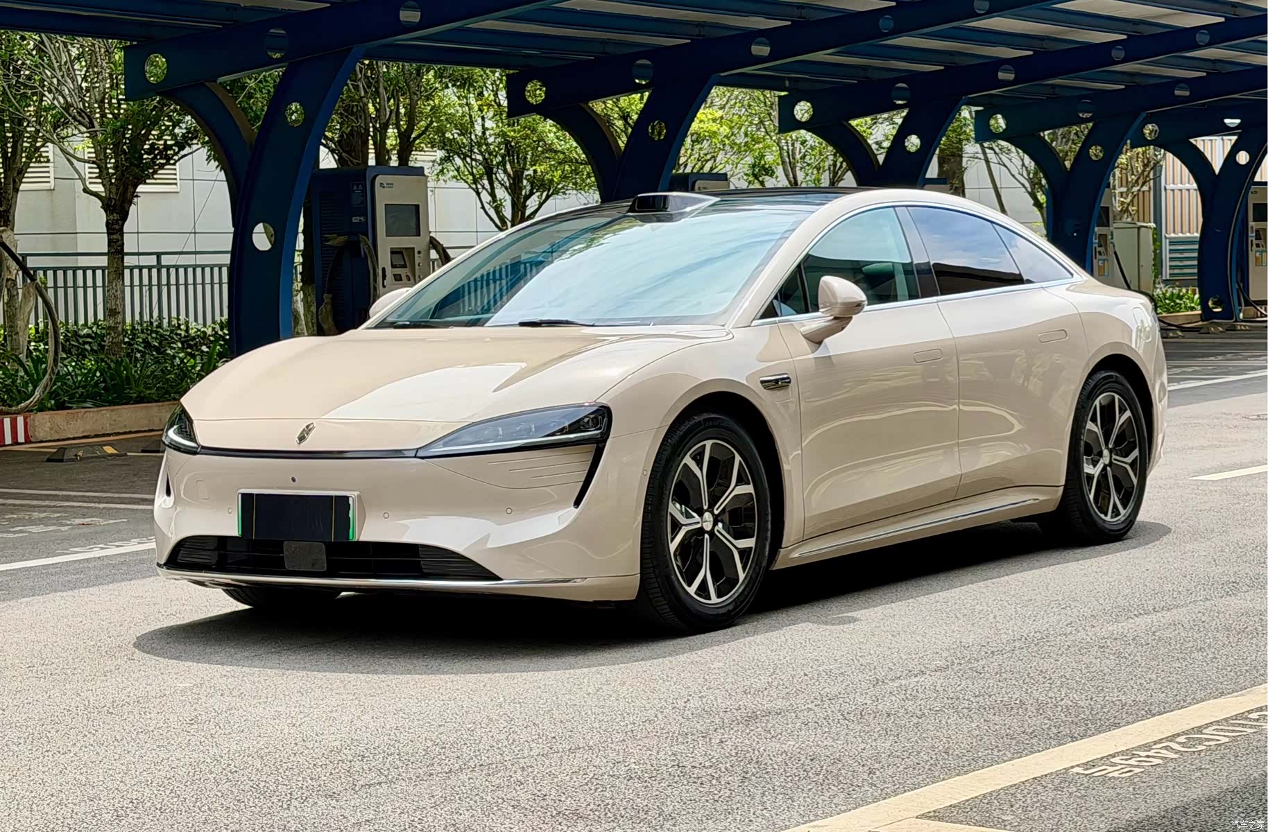 Luxeed S7, 2025 1