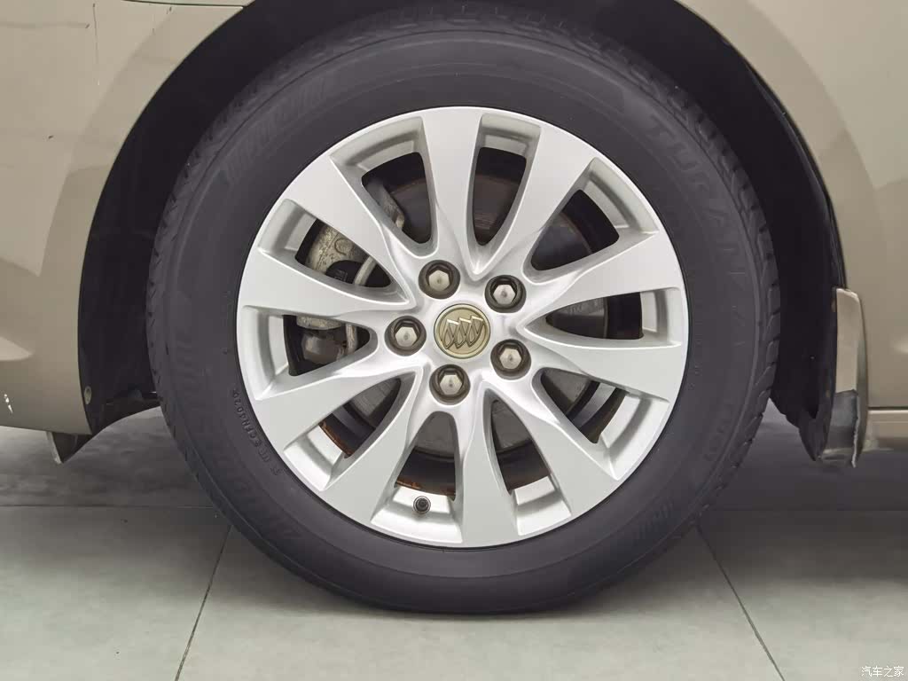 Buick LaCrosse, 2015 17