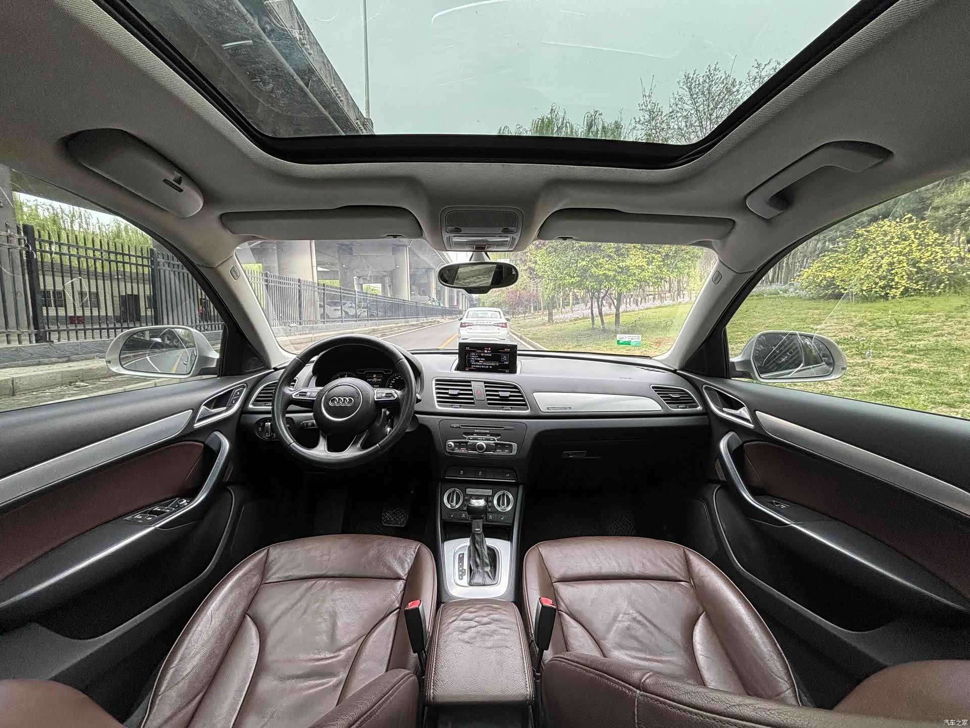 Audi Q3, 2013 9