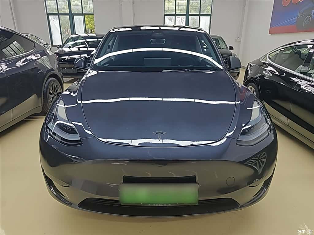 Tesla Model Y, 2024 3