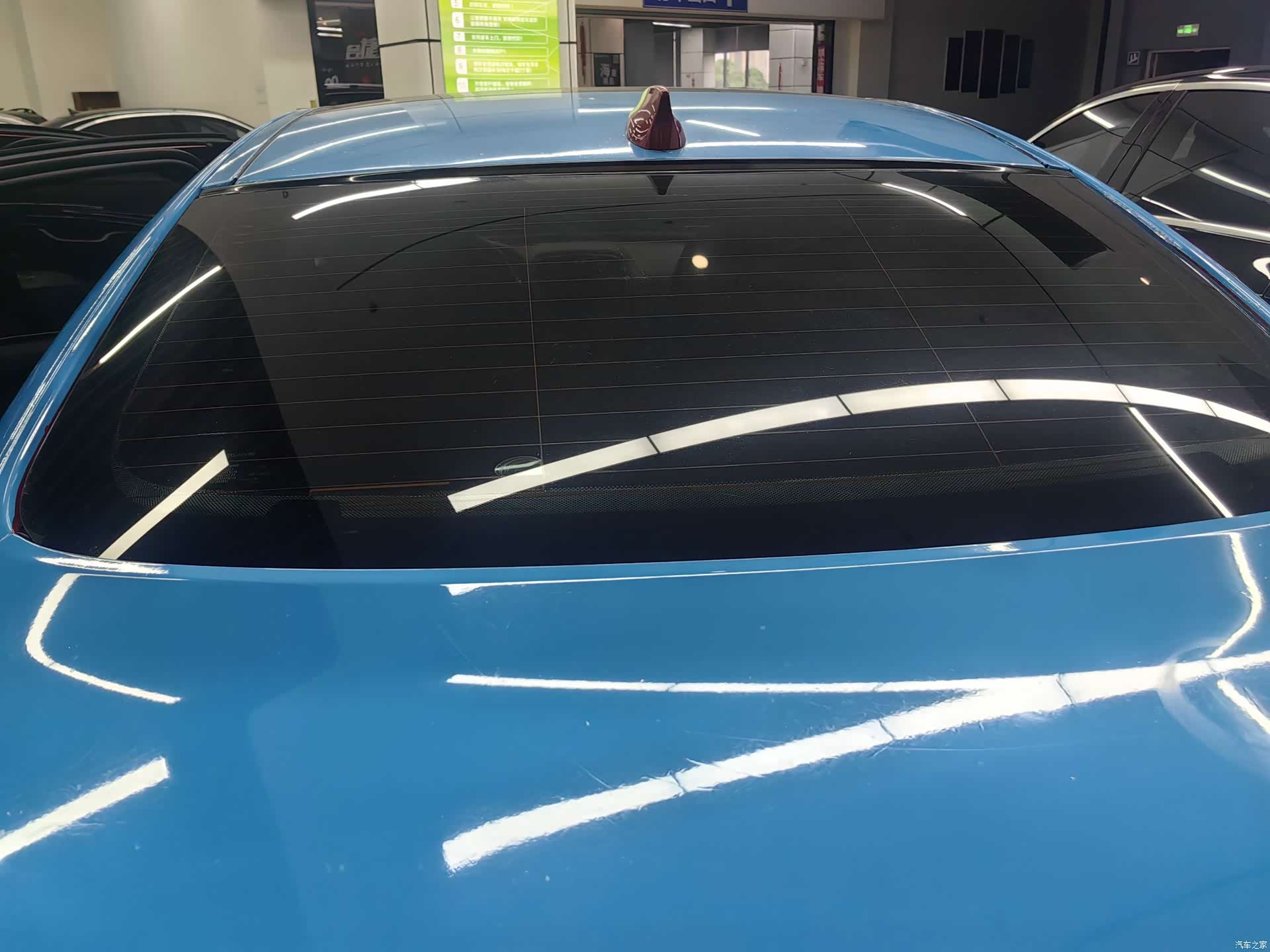 Jaguar XE, 2016 12