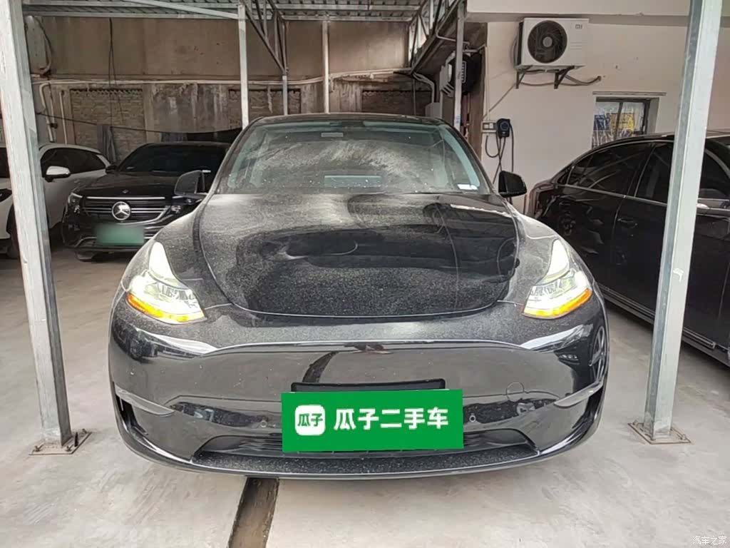 Tesla Model Y, 2023 3