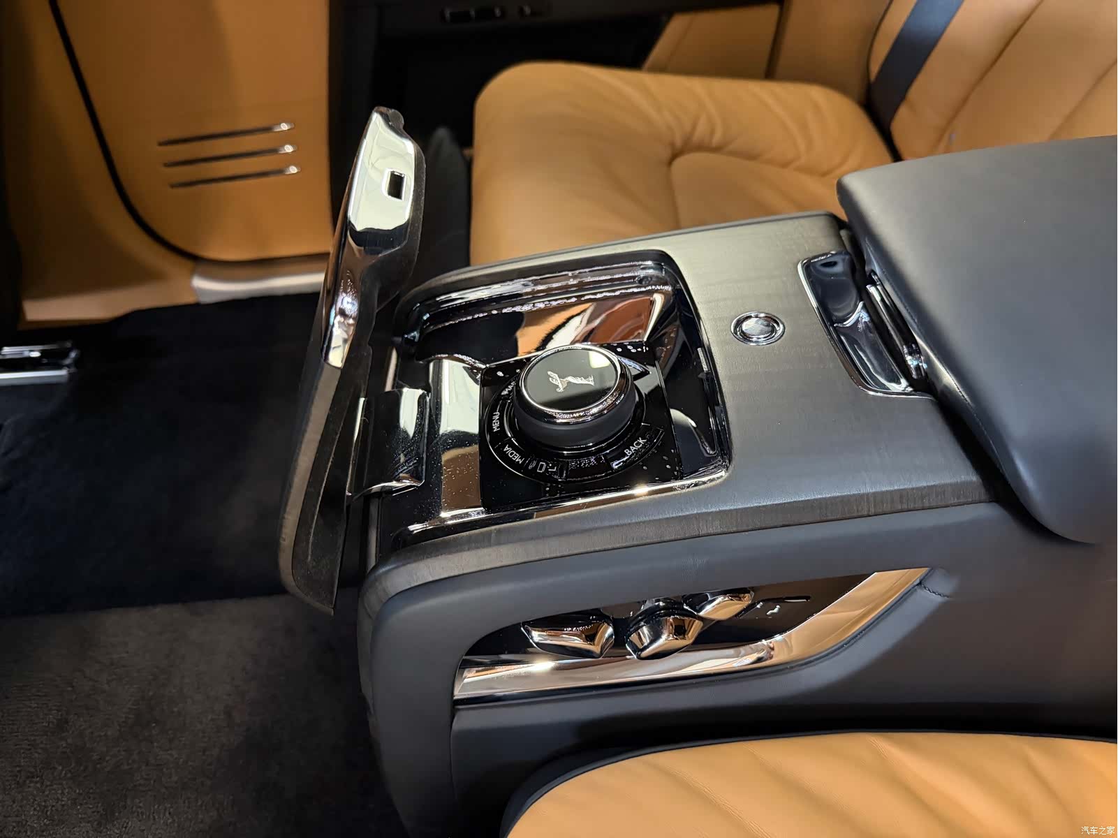 Rolls-Royce Ghost, 2021 6