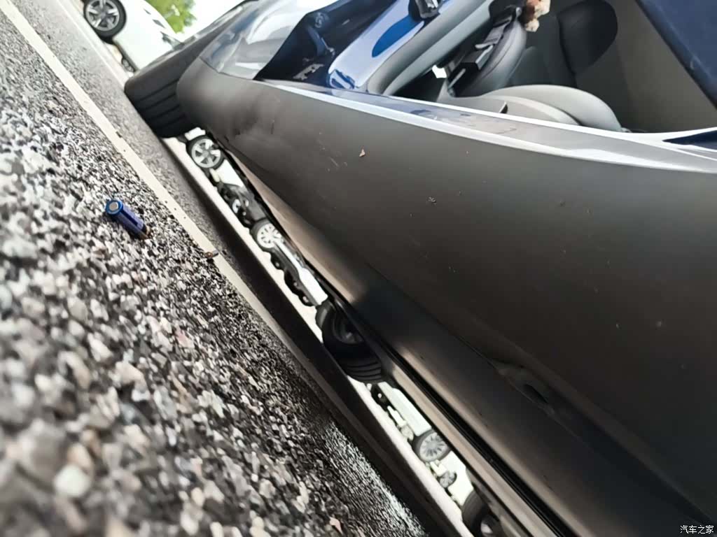 Tesla Model Y, 2023 21