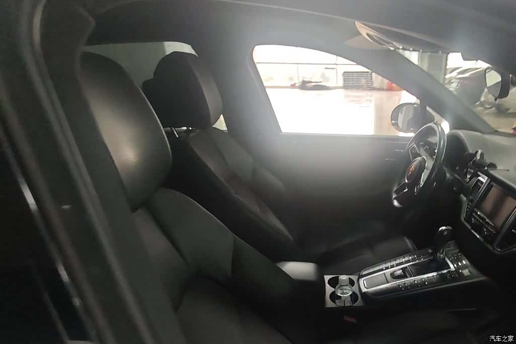 Porsche Macan, 2015 8