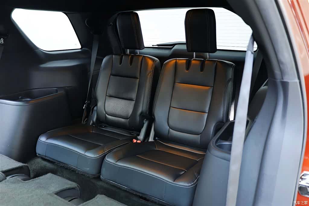 Ford Explorer, 2016 32
