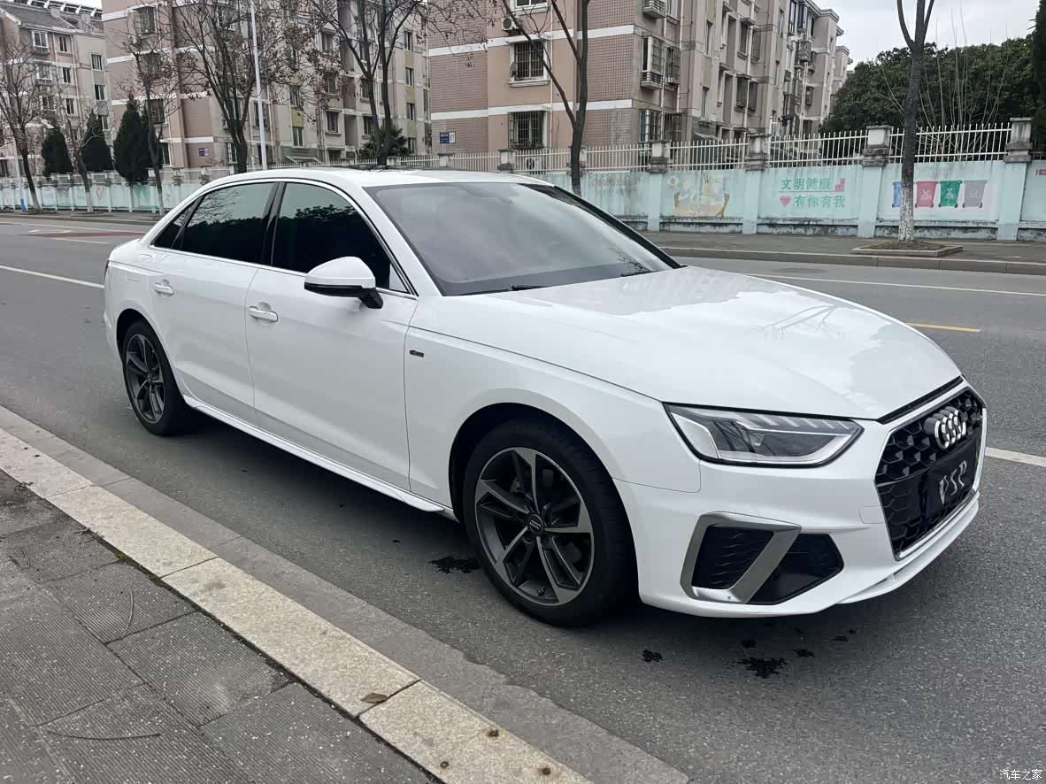 Audi A4L, 2021 3