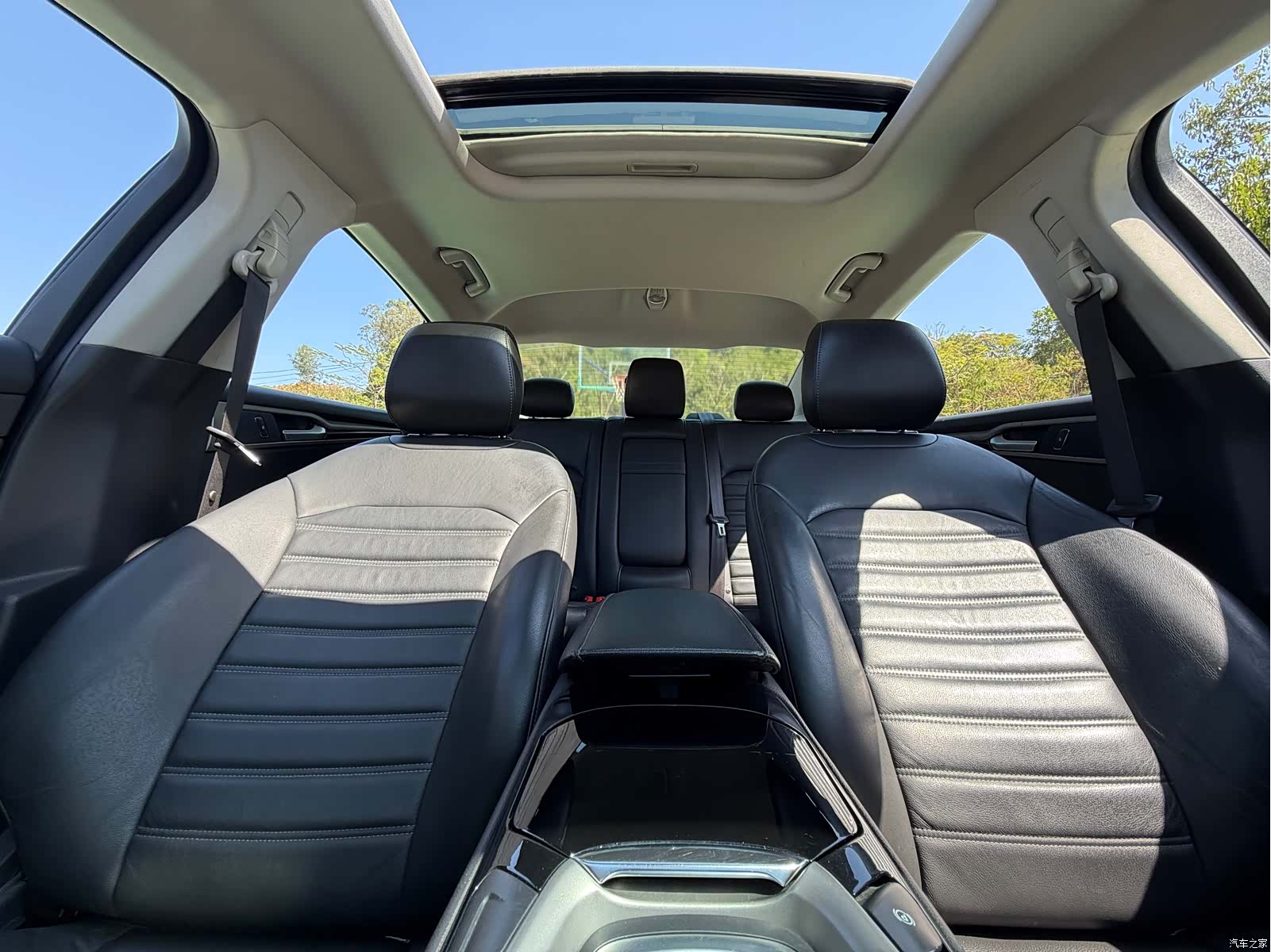 Ford Mondeo, 2016 15