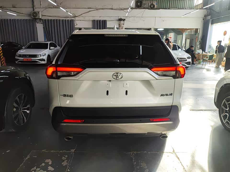 Toyota RAV4 Rongfang