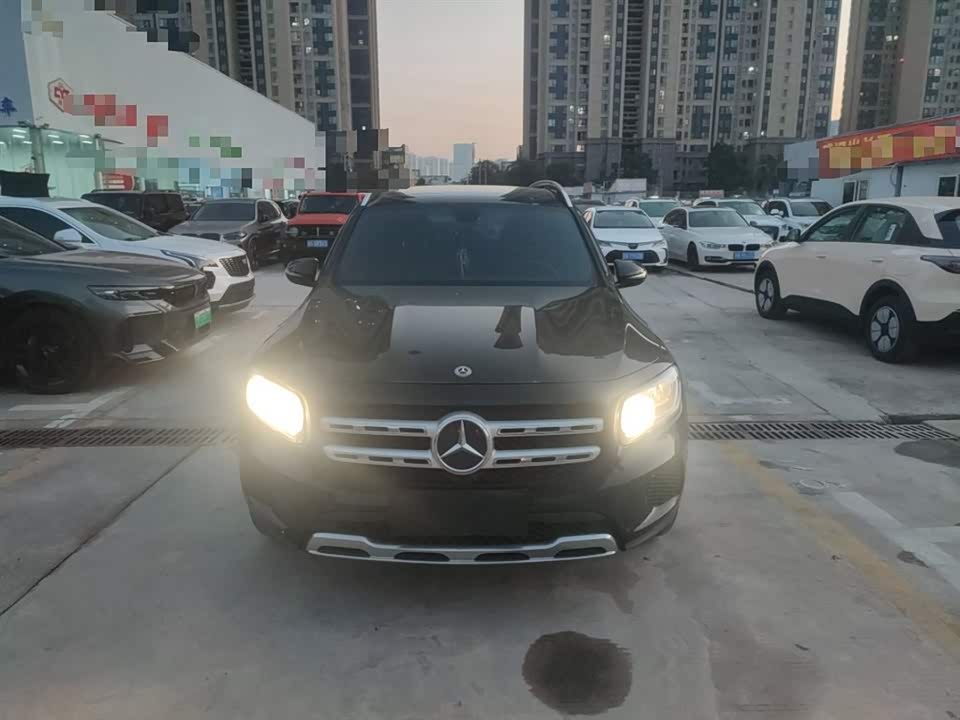 Mercedes-Benz GLB