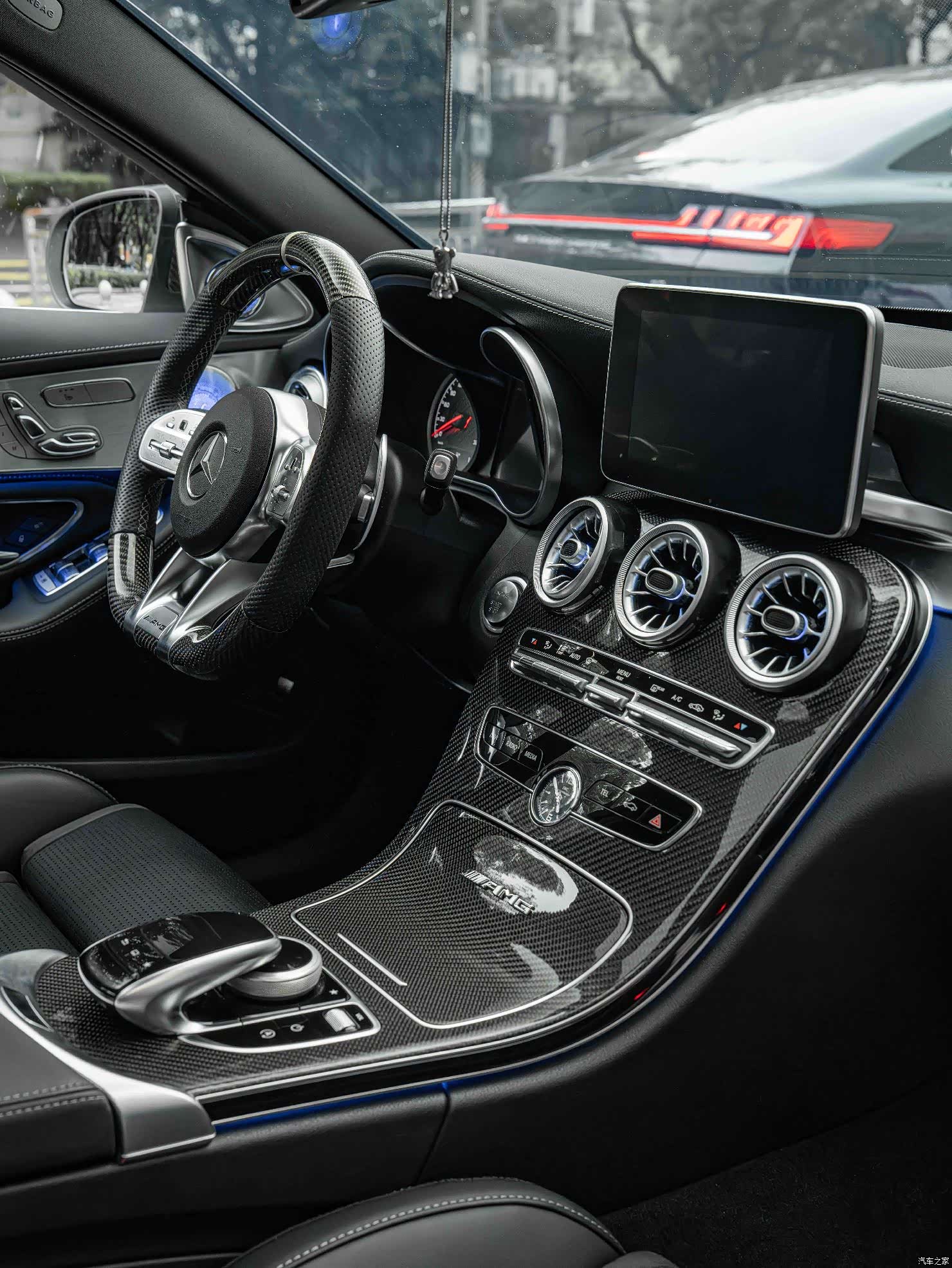 Mercedes-Benz C-Class, 2016 15