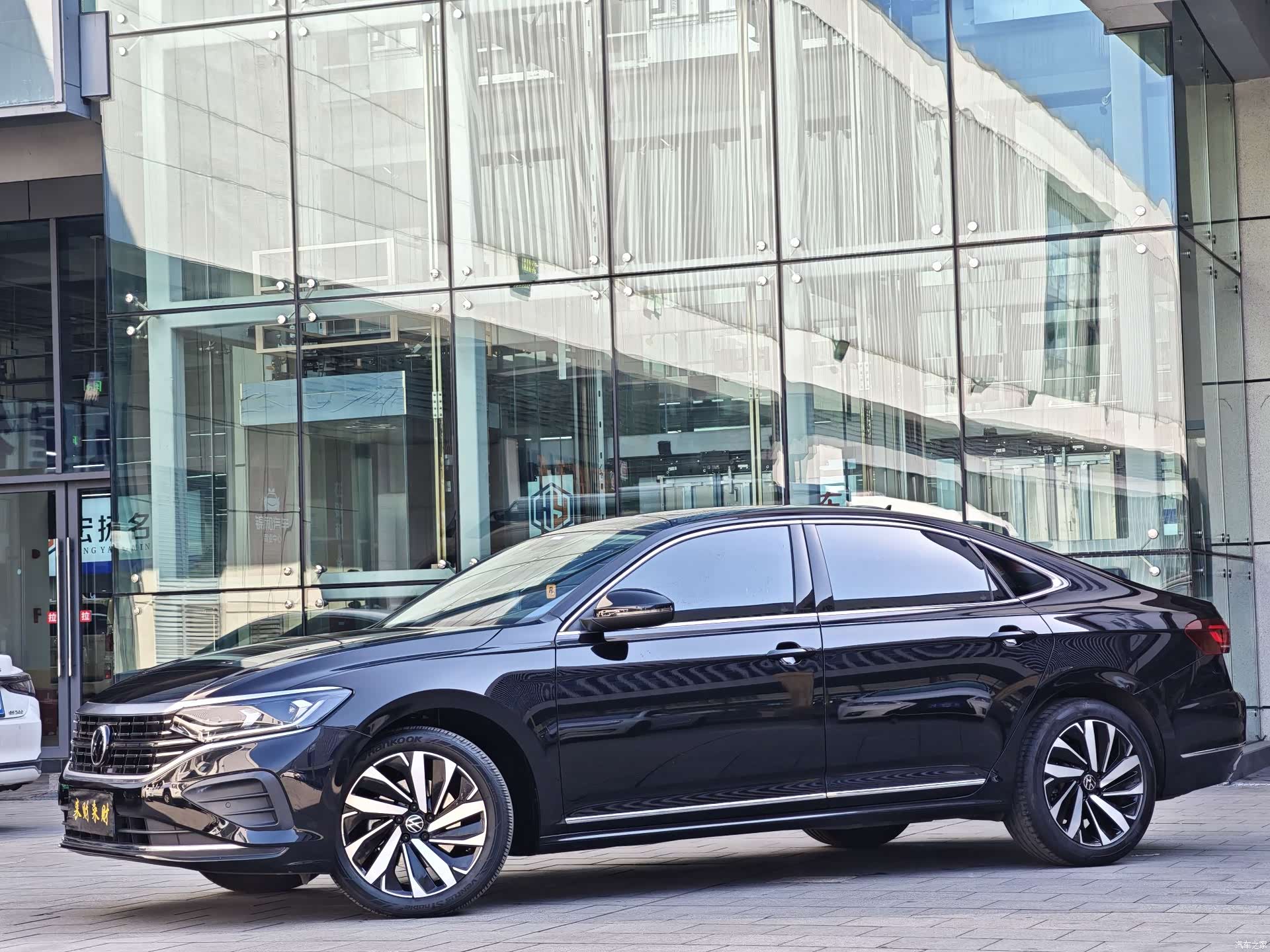 Volkswagen Passat, 2024 3