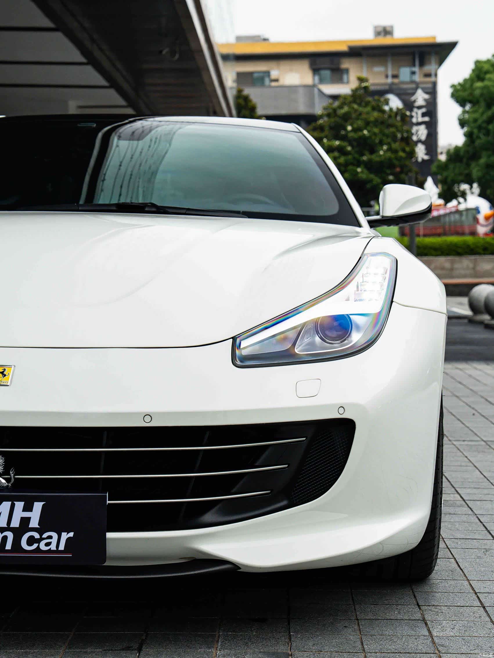 Ferrari GTC4Lus, 2018 3