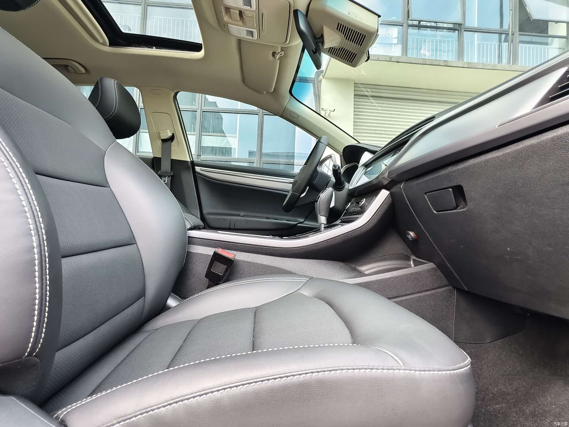 Geely Emgrand, 2020 12