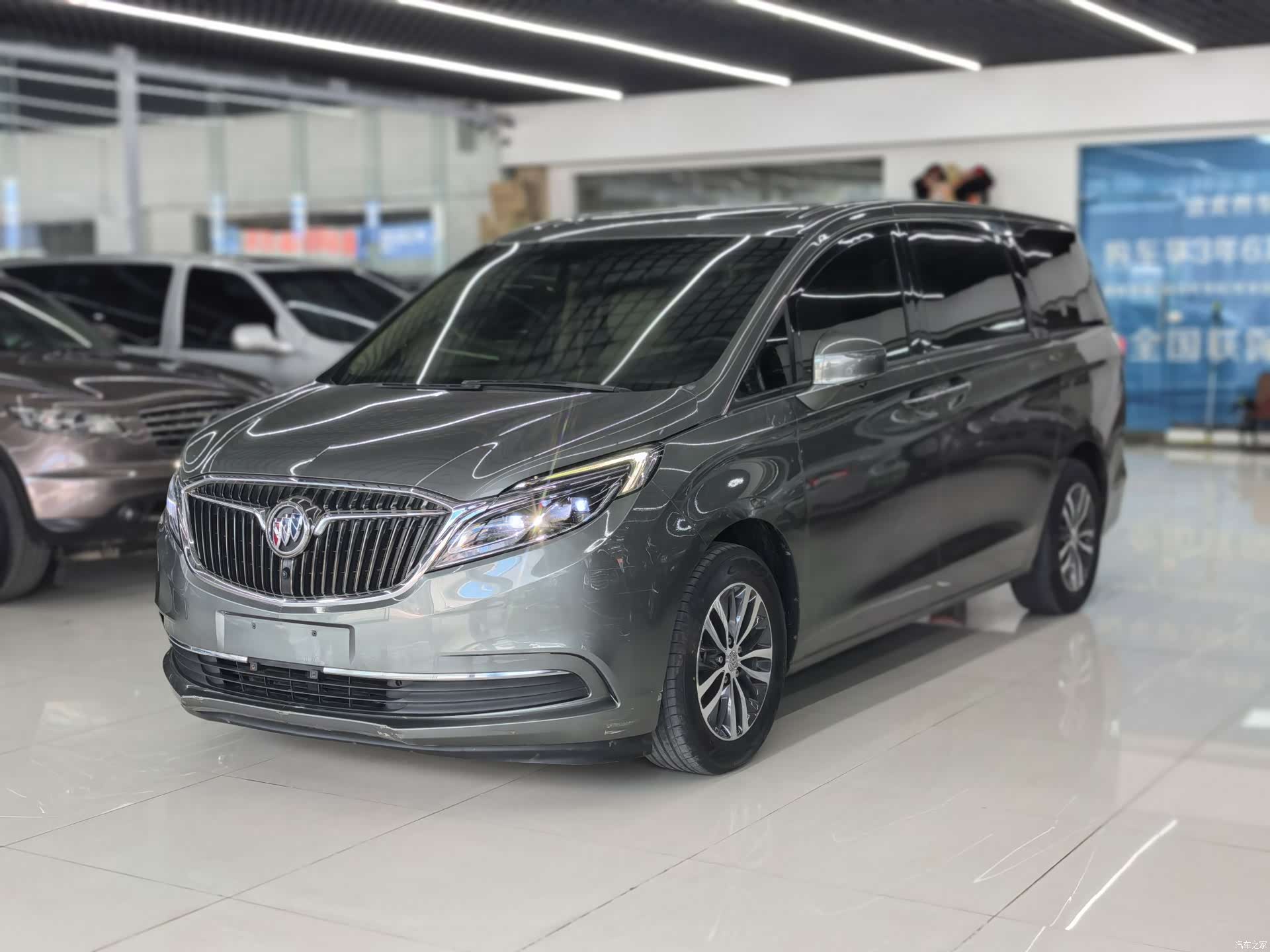 Buick GL8, 2019 1