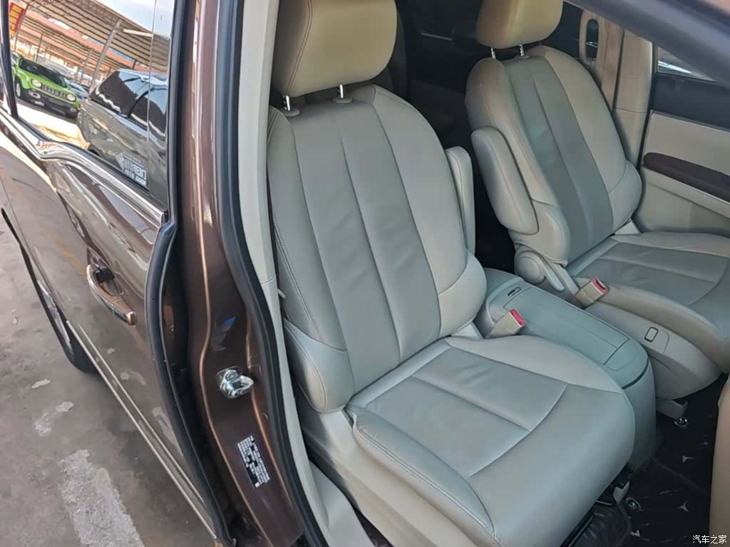 Buick GL8, 2019 20