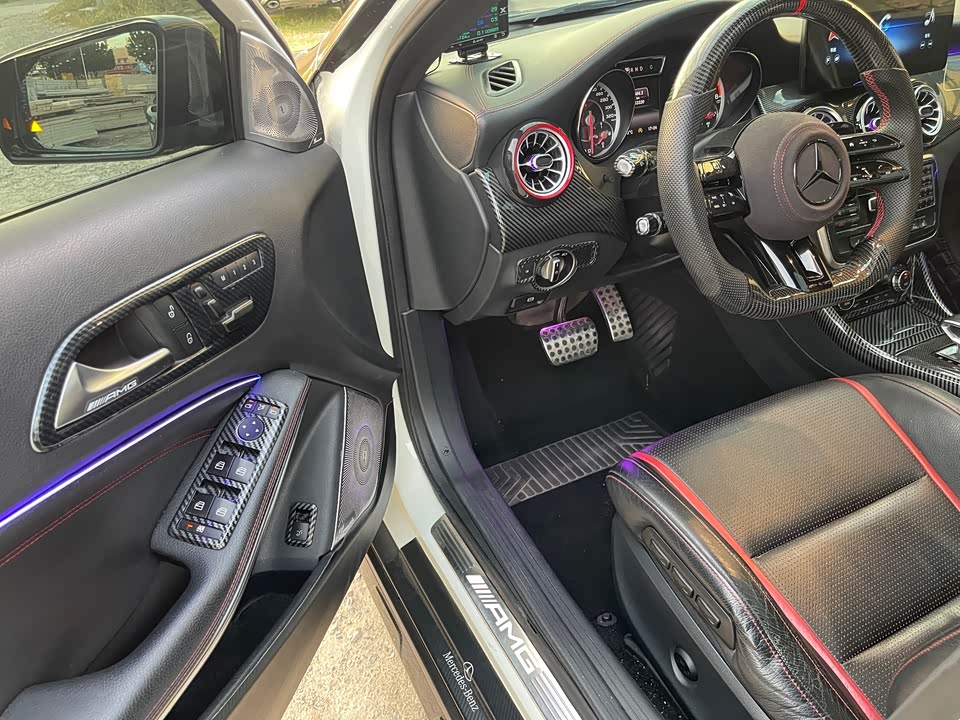 Mercedes-Benz GLA AMG