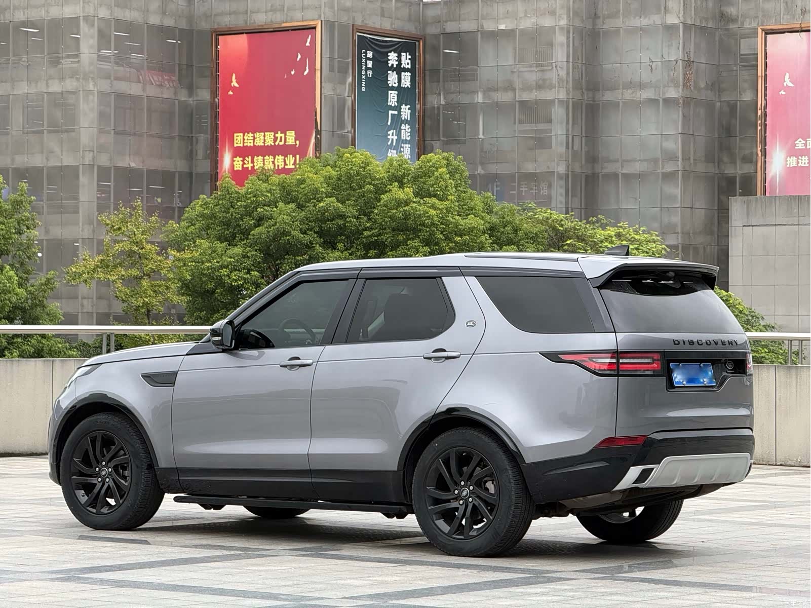Land Rover Discovery, 2021 все фото
