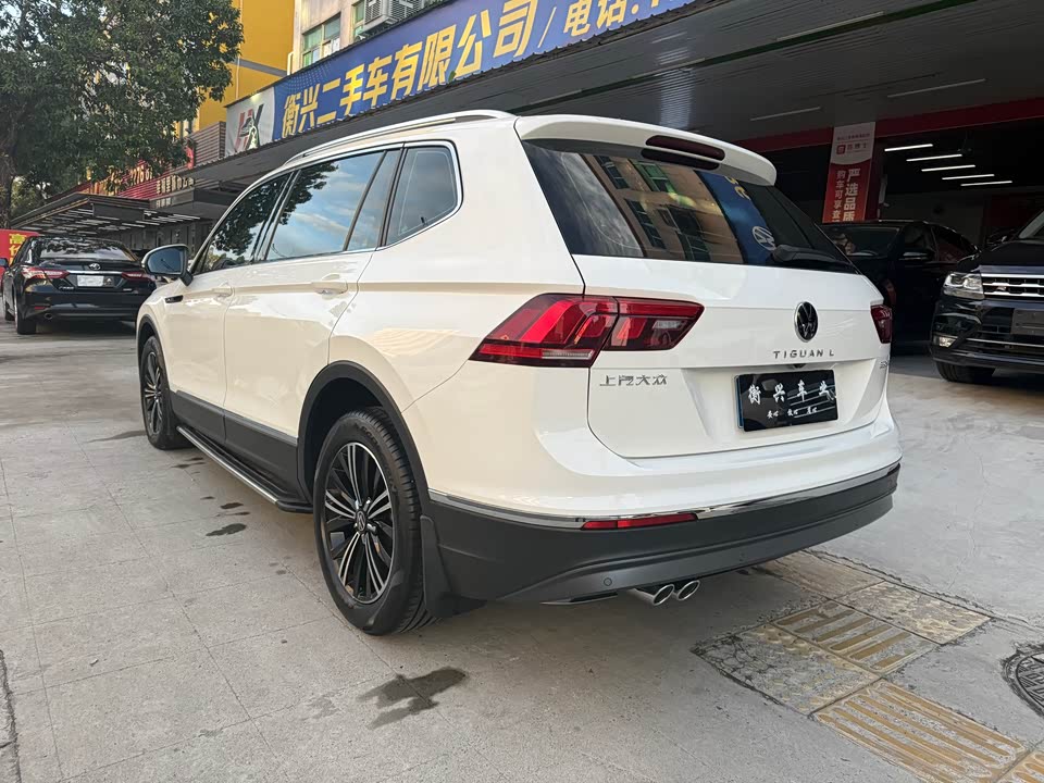 Volkswagen Tiguan L