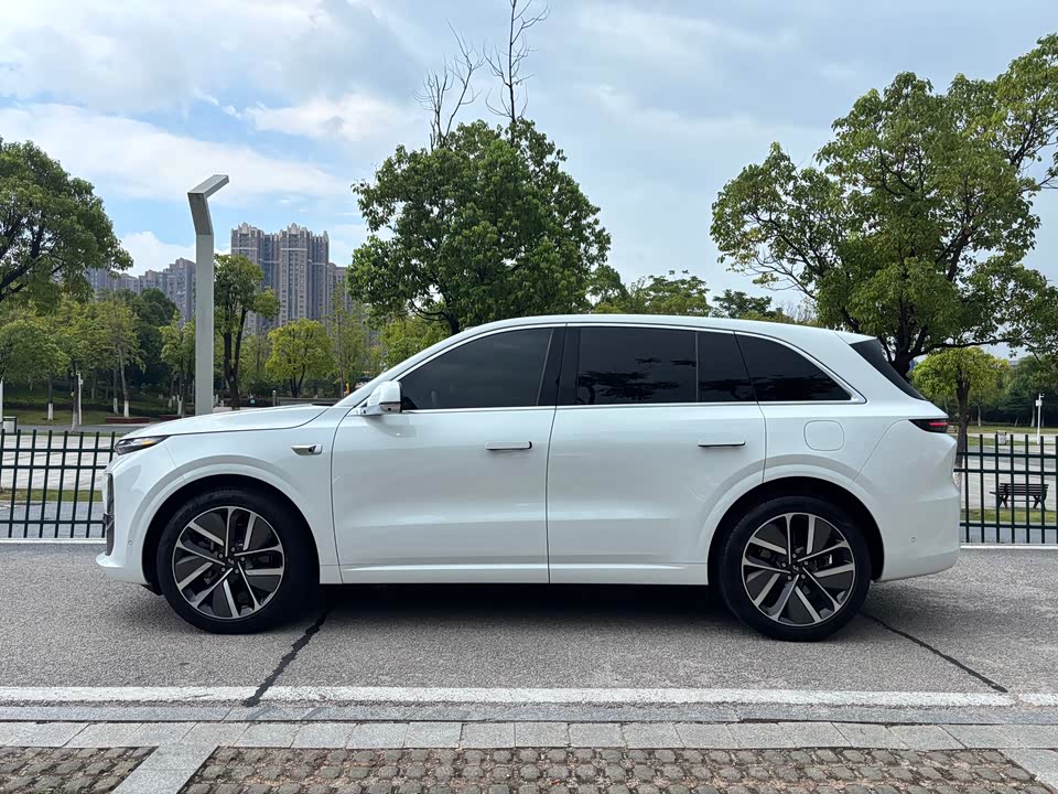 Li Auto Ideal L6