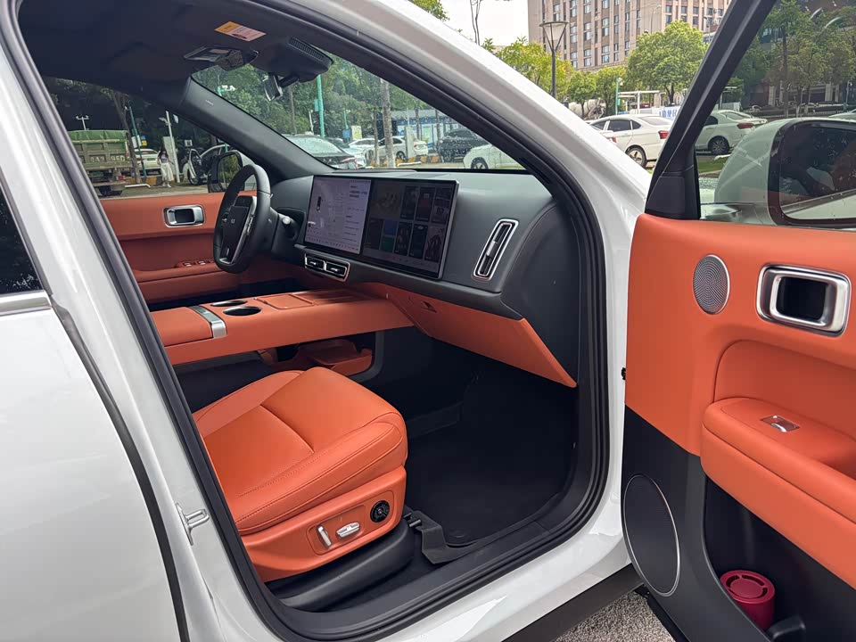 Li Auto Ideal L6