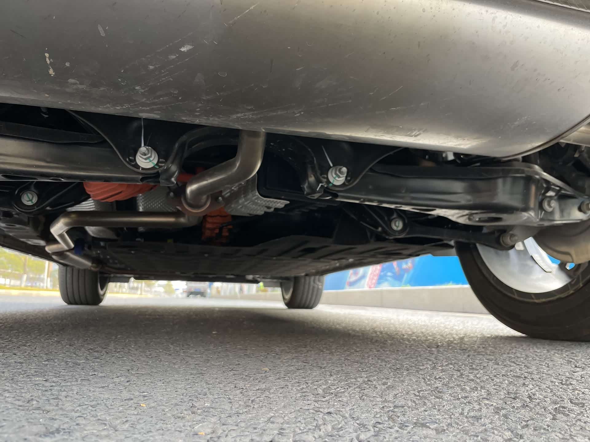 Geely Galaxy L7, 2025 21