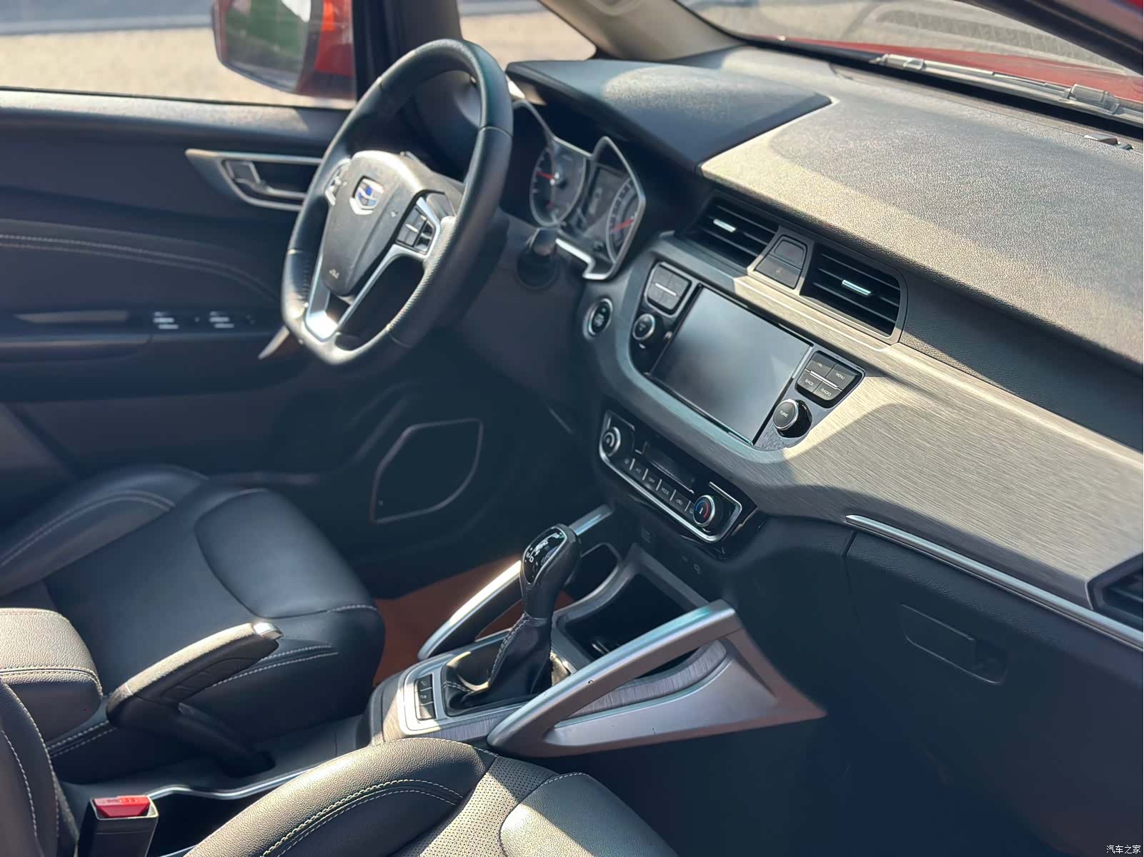 Geely X3, 2019 6