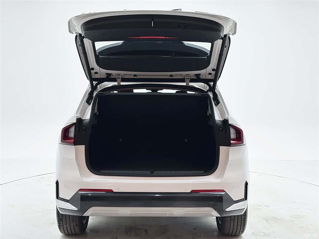 BMW X1, 2024 8