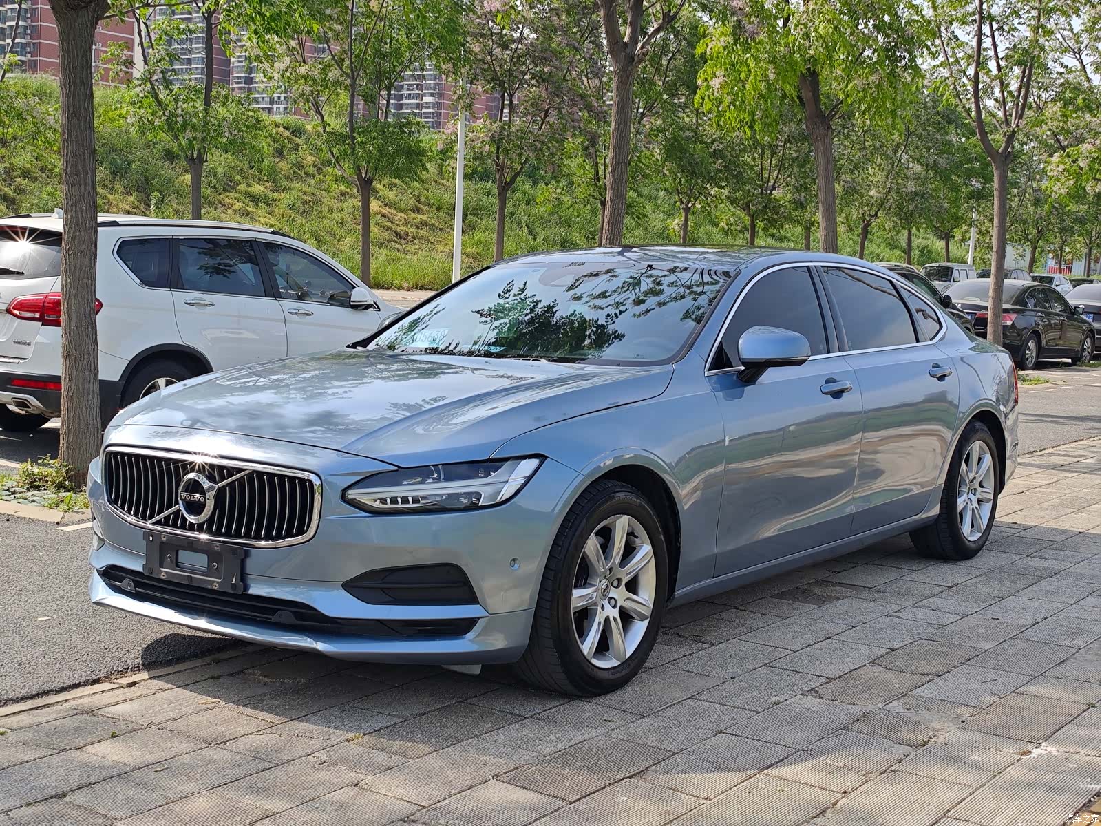 Volvo S90