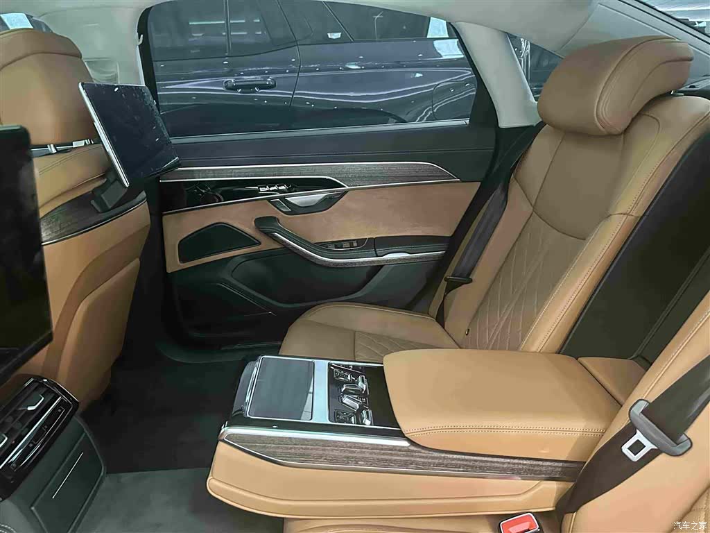 Audi A8L, 2024 14