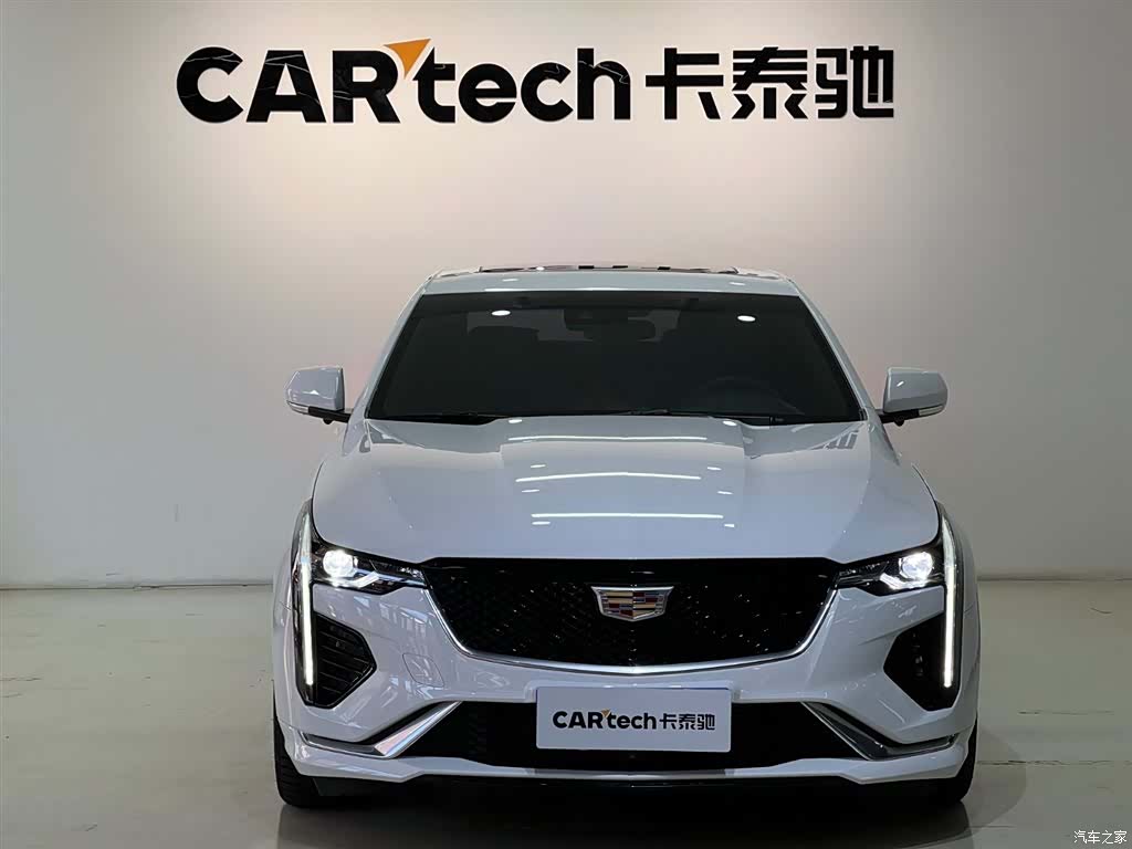 Cadillac CT4, 2021 2