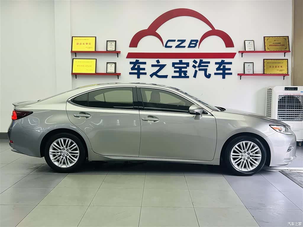 Lexus ES, 2017 8