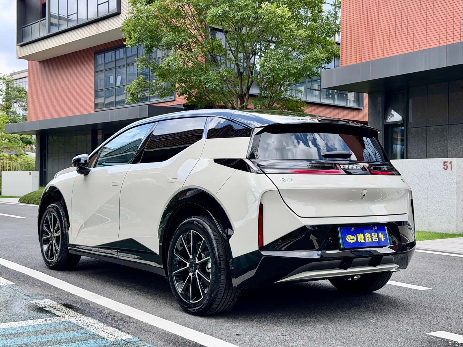 Zeekr X, 2024 6