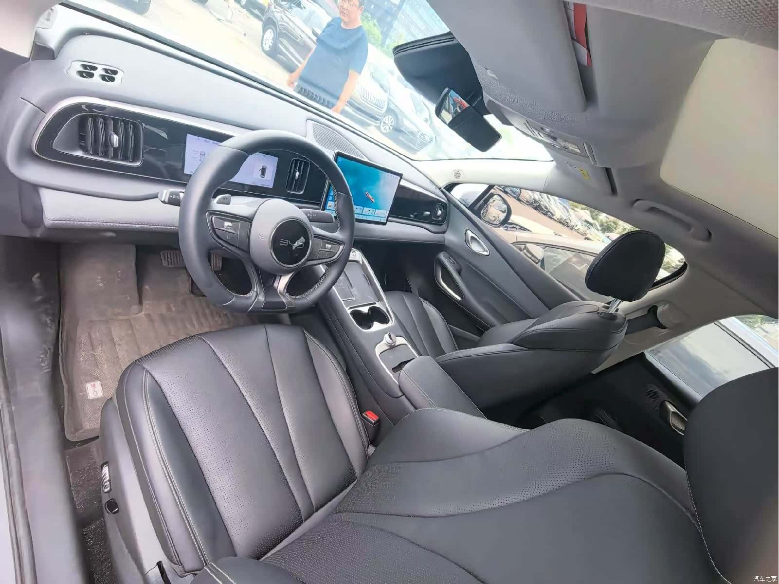 BYD HiAce, 2025 3