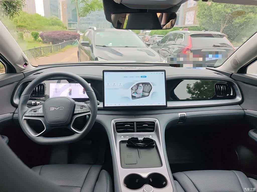 BYD HiAce, 2025 10