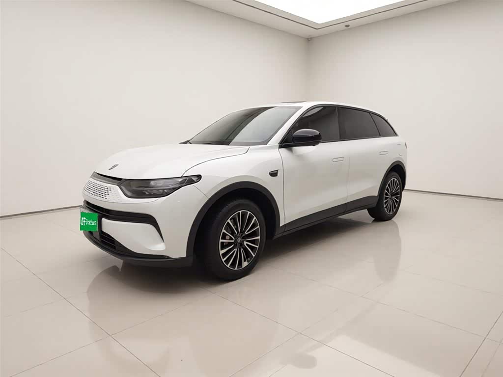 Leapmotor C11