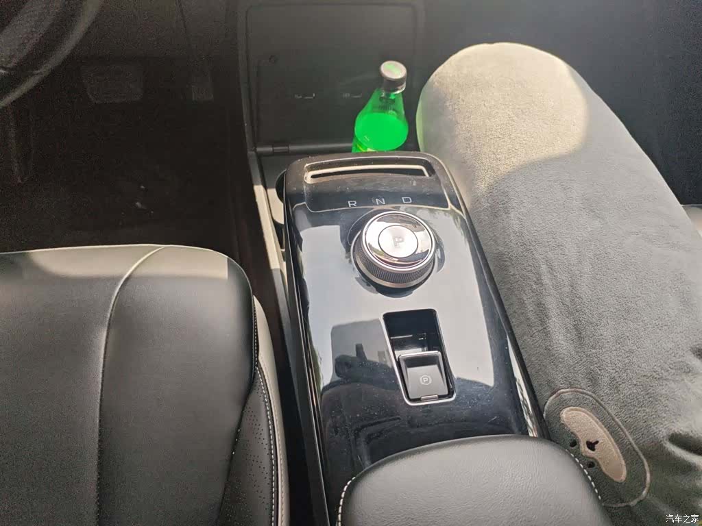 Geely E, 2022 10
