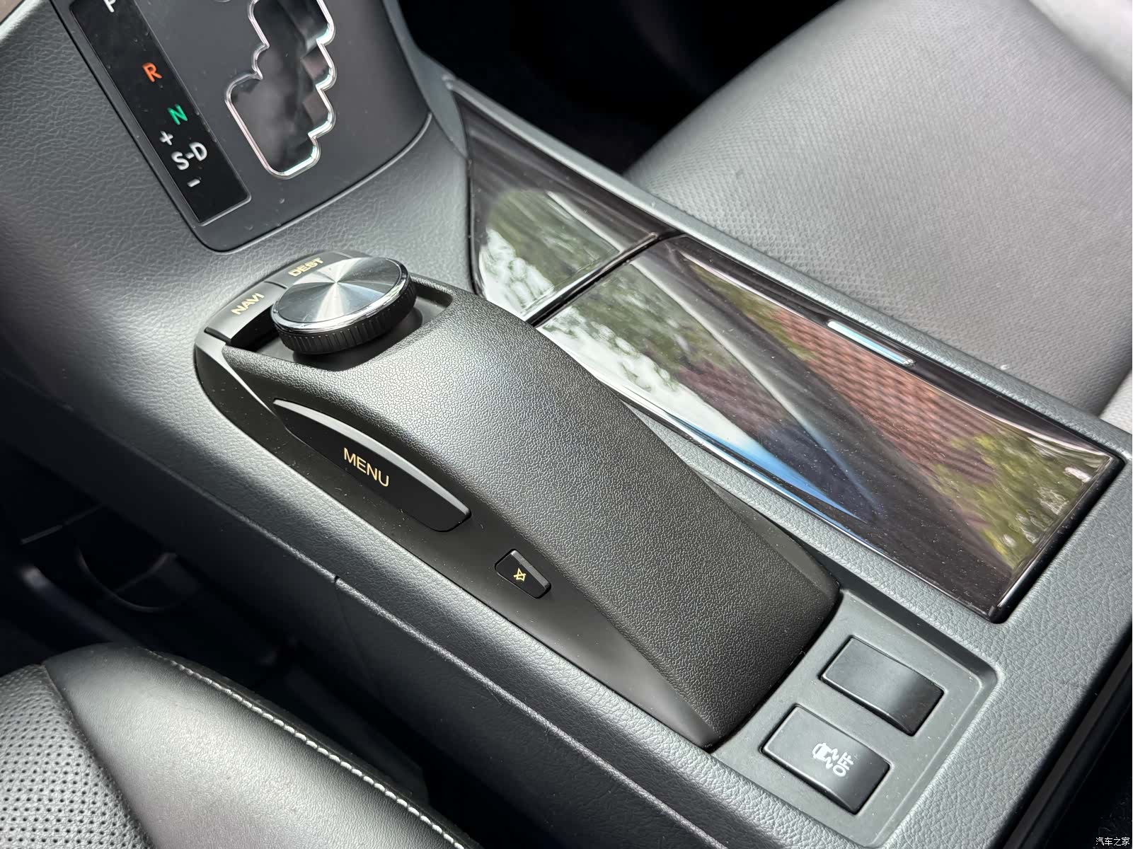 Lexus RX, 2014 14
